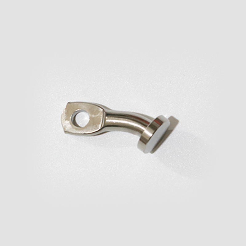 Curved vang key